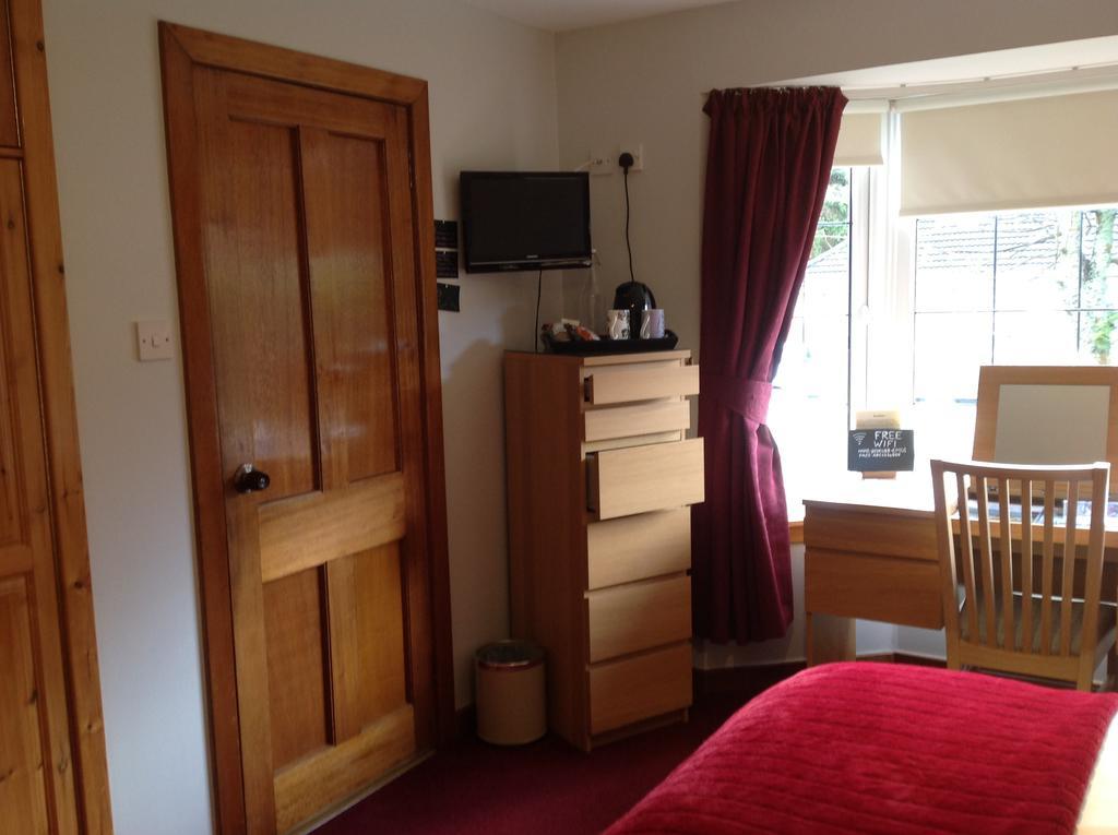 Dunroamin Bed And Breakfast Aviemore Exterior photo